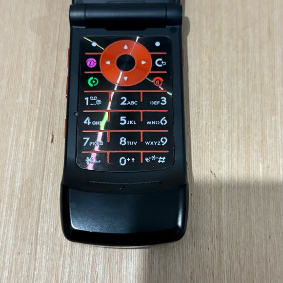 Motorola W490 T-Mobile 3G Flip Phone No Charger Tested Powers On Read Below!! - Picture 11 of 14